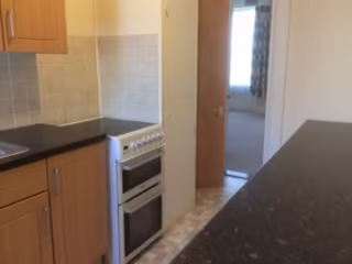 Town One Bed Unfurnished Flat