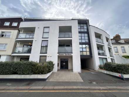 Sussex Gardens, Clarence Road