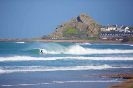 St Ouen - SURFERS PARIDISE