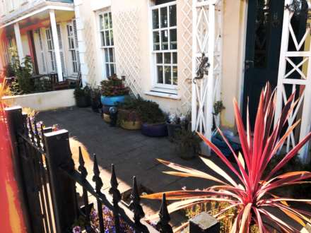 St Lawrence - Millbrook Crescent