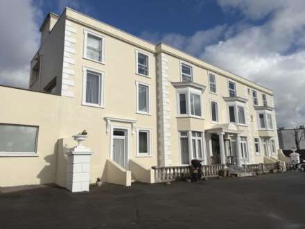 Rosemount Court, Le Mont Pinel