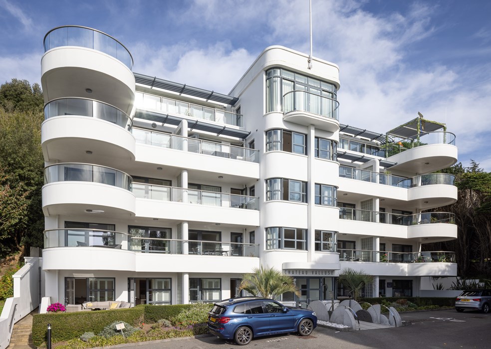Apartment 9, Chateau Valeuse