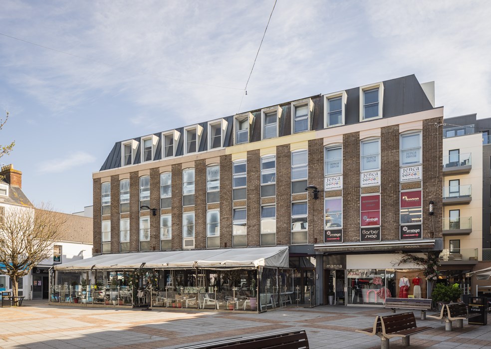 Flat 1 West Centre