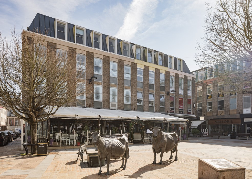 Flat 2, West Centre