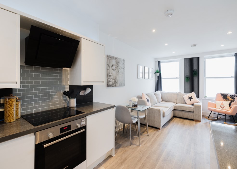 Flat 5, Waterloo Apartments