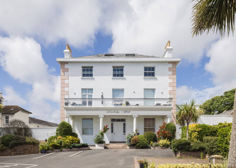 5 Lindridge Hall