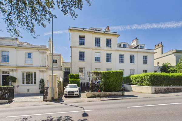 Little Grange, Flat 4