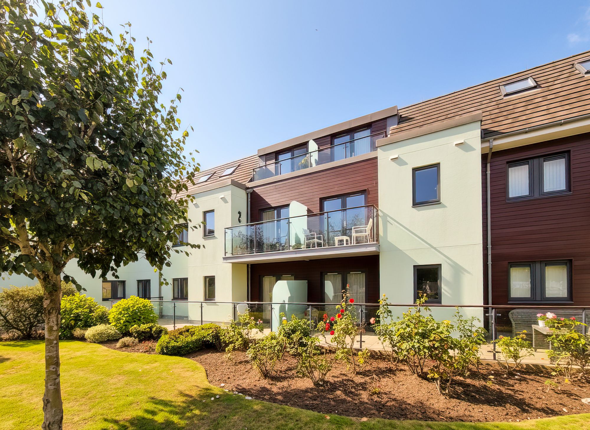 97 Rose Mews, St Peter