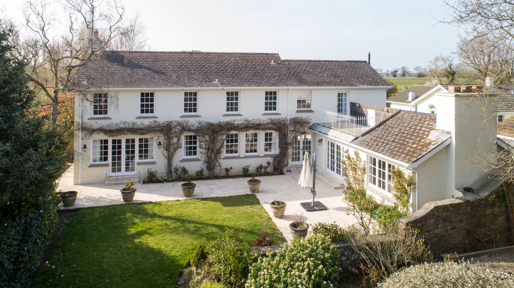 Clos St. Michel, St Saviour
