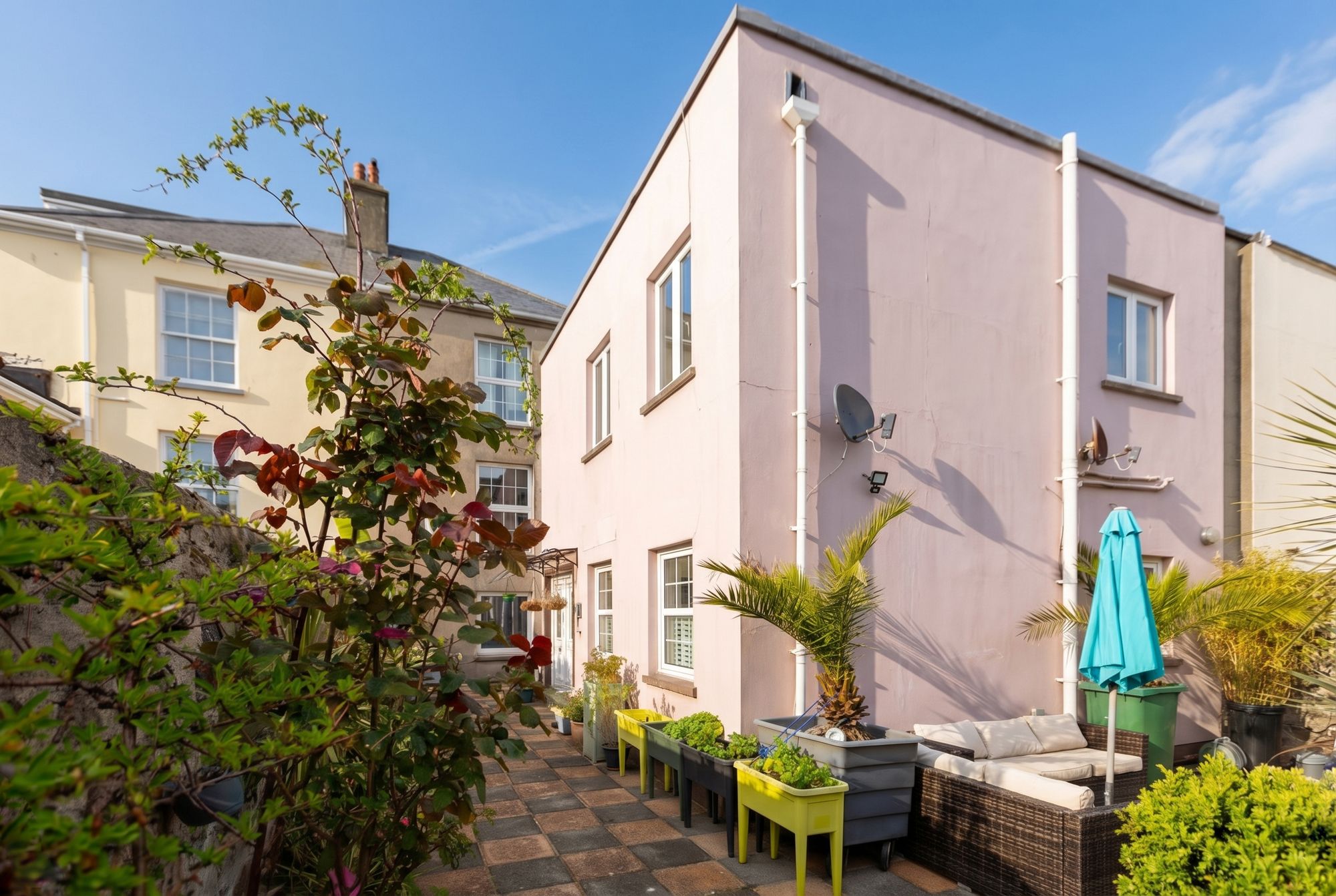 2 Windmark, Byron Lane, St Helier