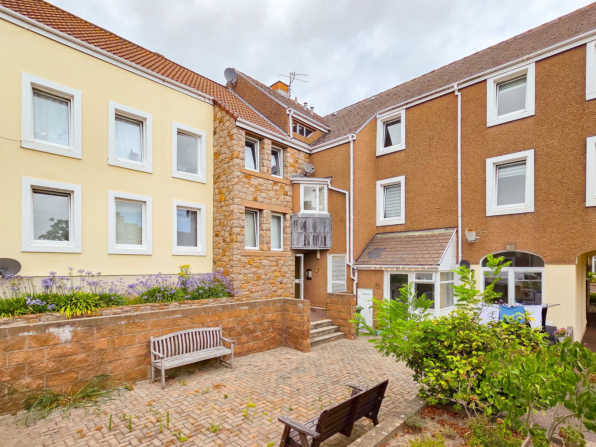 24 La Place Labey, Grouville