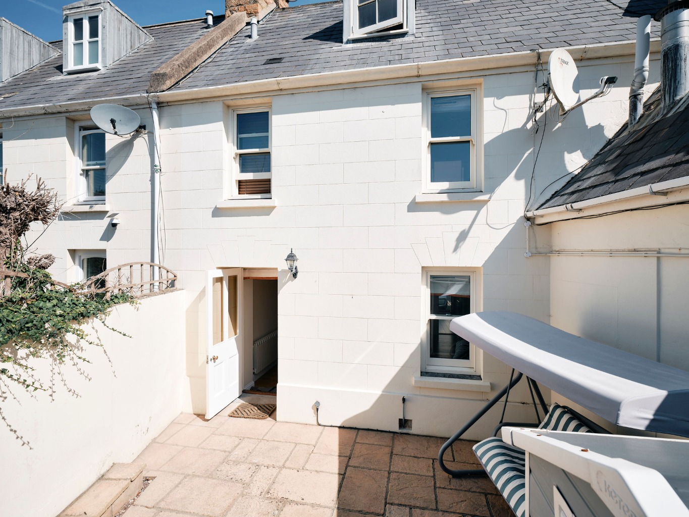 Abbotsmount Cottage