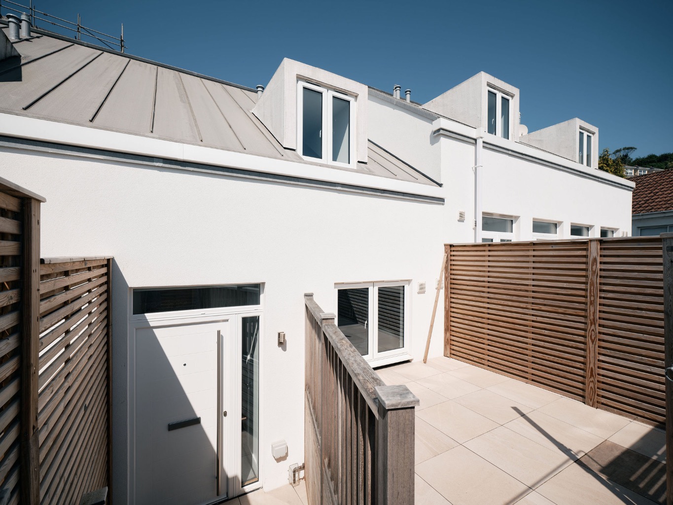 6 Apex Apartments
