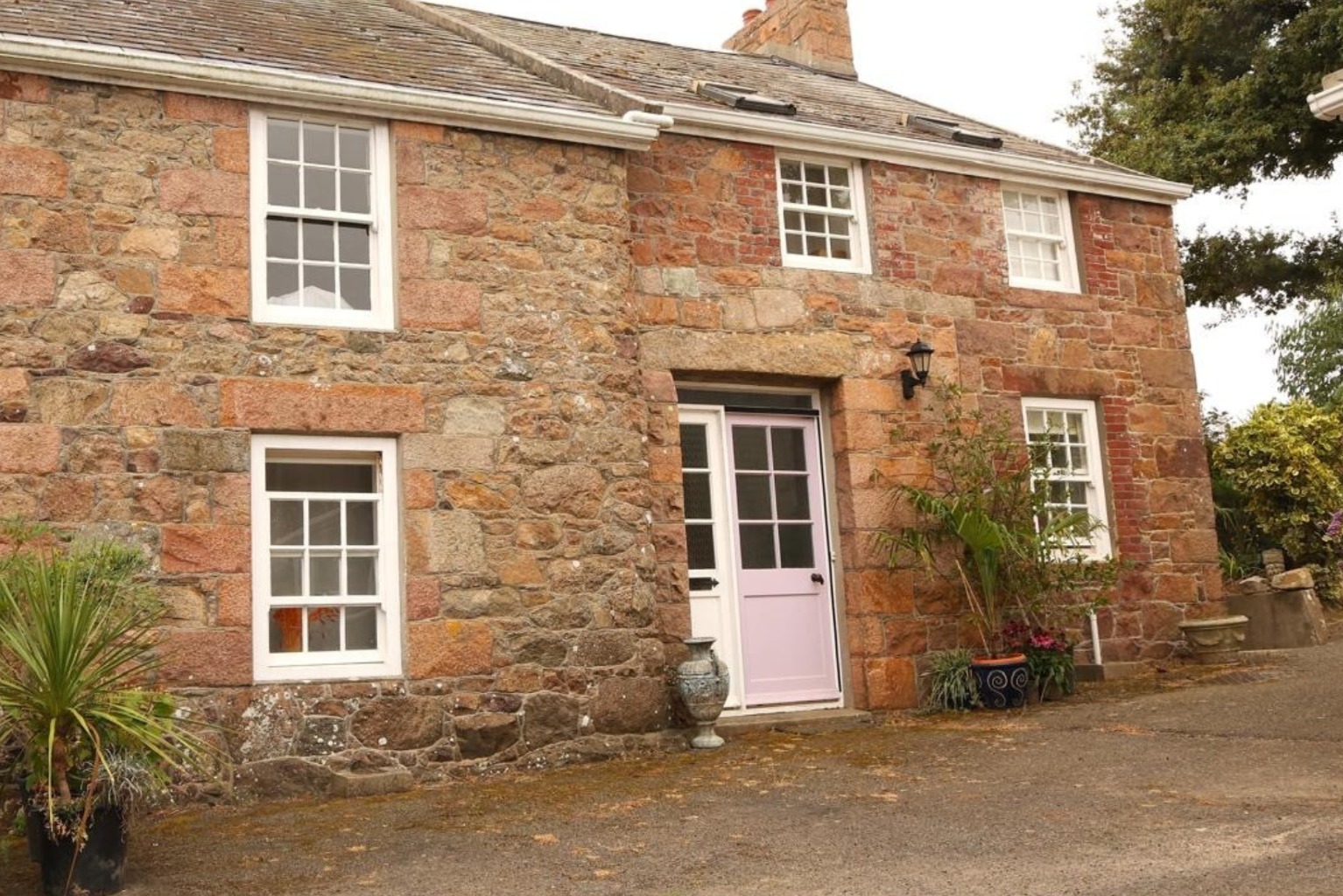 Cottage, Haye Hogard