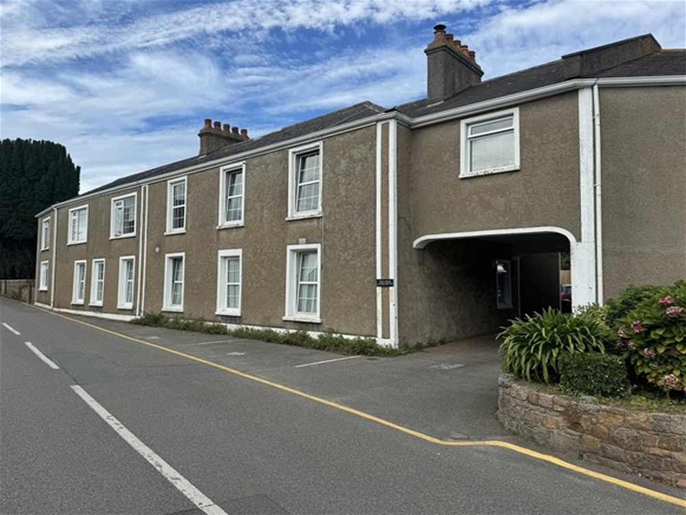 La Rue des Pres, Grouville