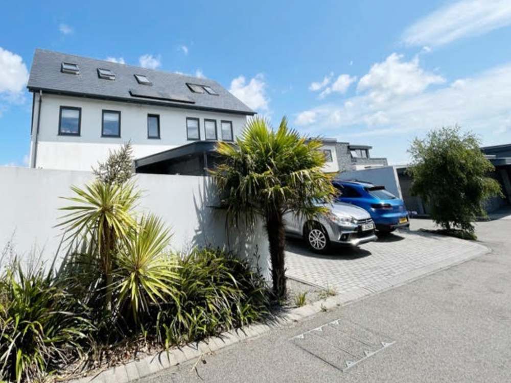 2, Hillcrest Westmount Road St. Helier Jersey JE2 3LP, St. Helier