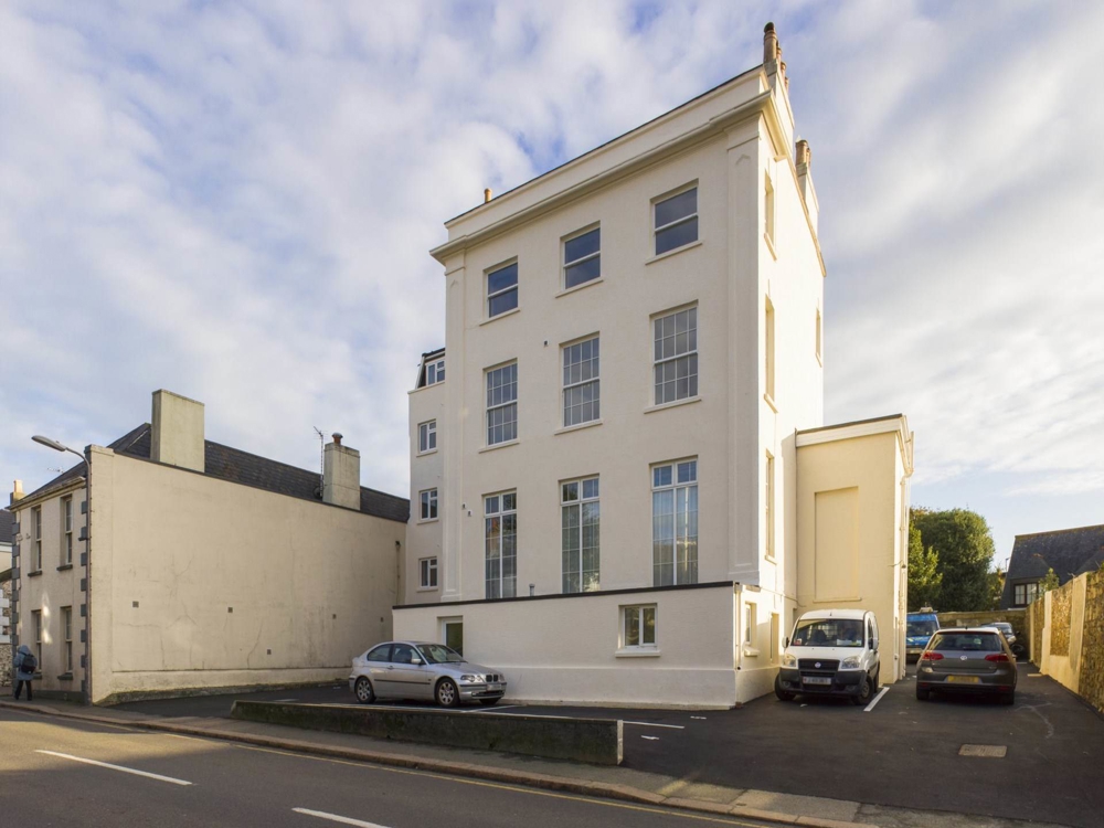 St Saviours Hill, St. Saviour