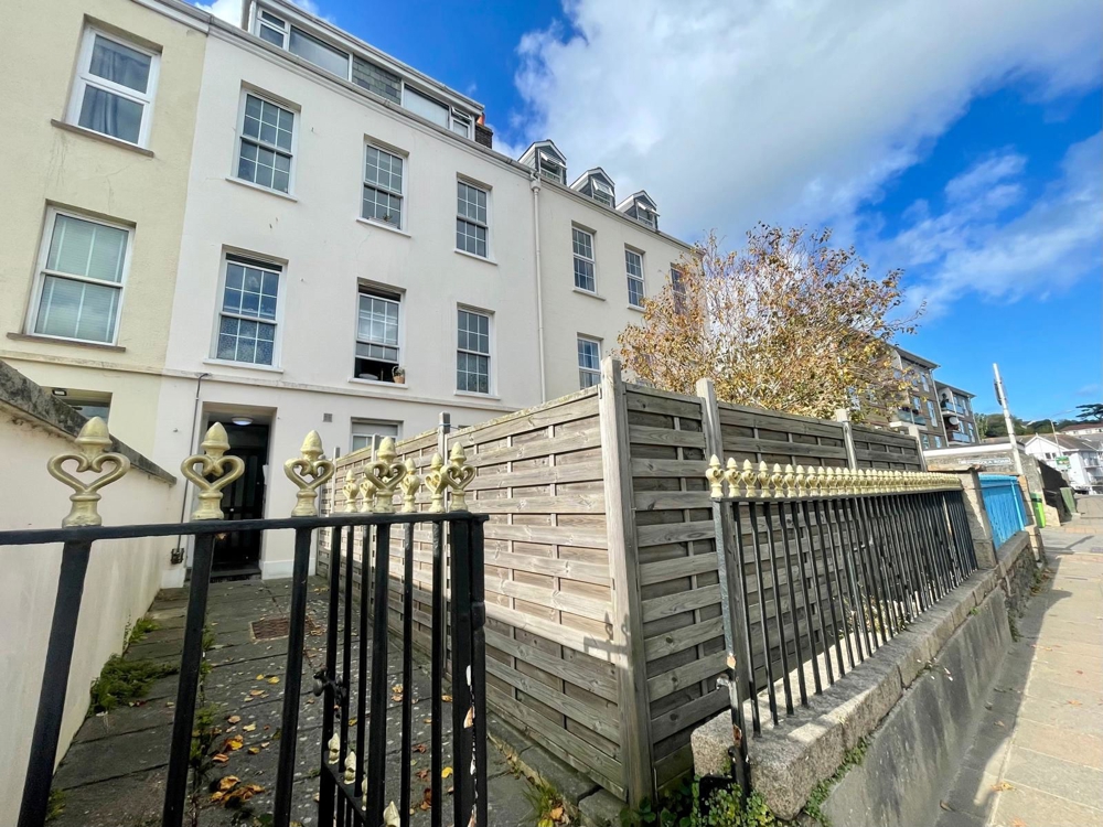 Flat 2, 15 Trinity Road St. Helier Jersey JE2 4NP, St. Helier