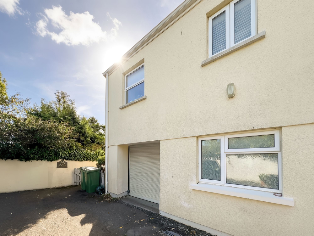 2 Vallon Court, St Clement, St. Clement