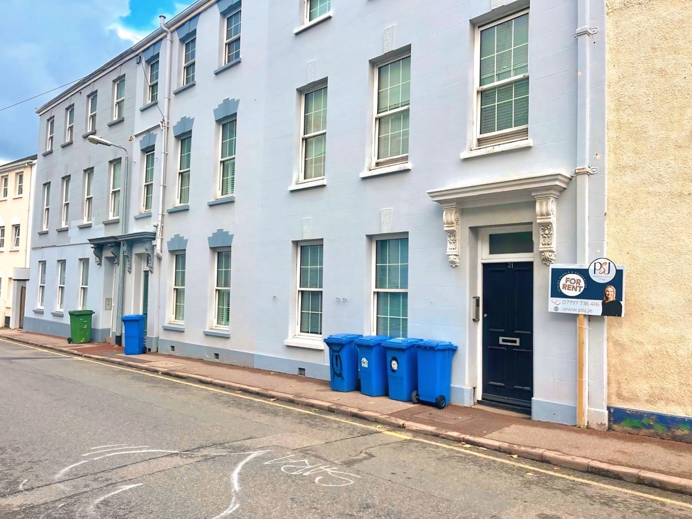 Flat 6, 21 Simon Place St. Helier Jersey JE2 4SB, St. Helier