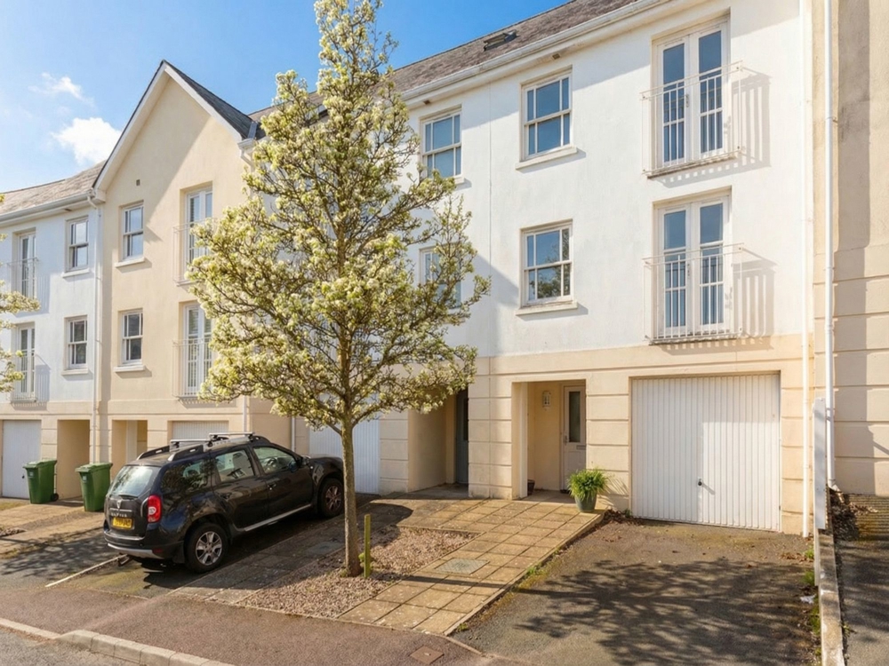 6 Uplands Drive, St Helier, St. Helier