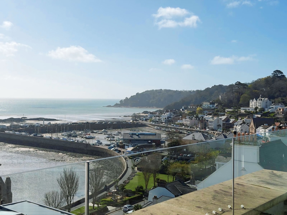 La Tour The Townhouse La Rue Du Crocquet St. Brelade Jersey JE3 8BZ, St. Brelade
