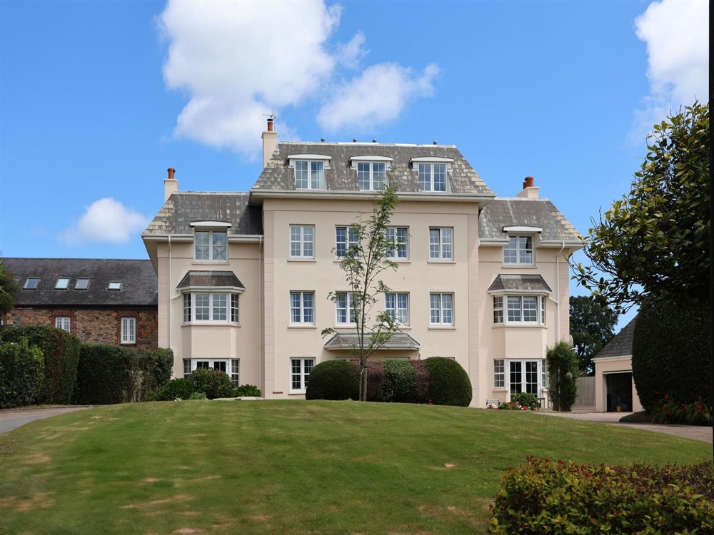 Les Carrieres Apartments, St. Martin
