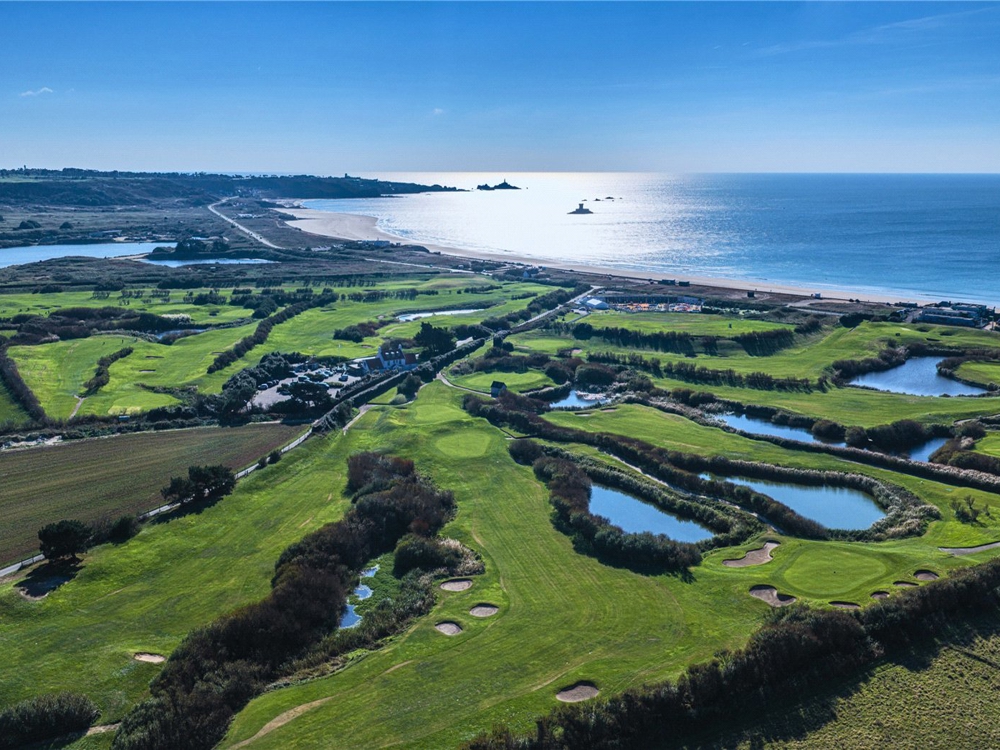 La Route de La Marette, St Ouens Bay, St. Peter