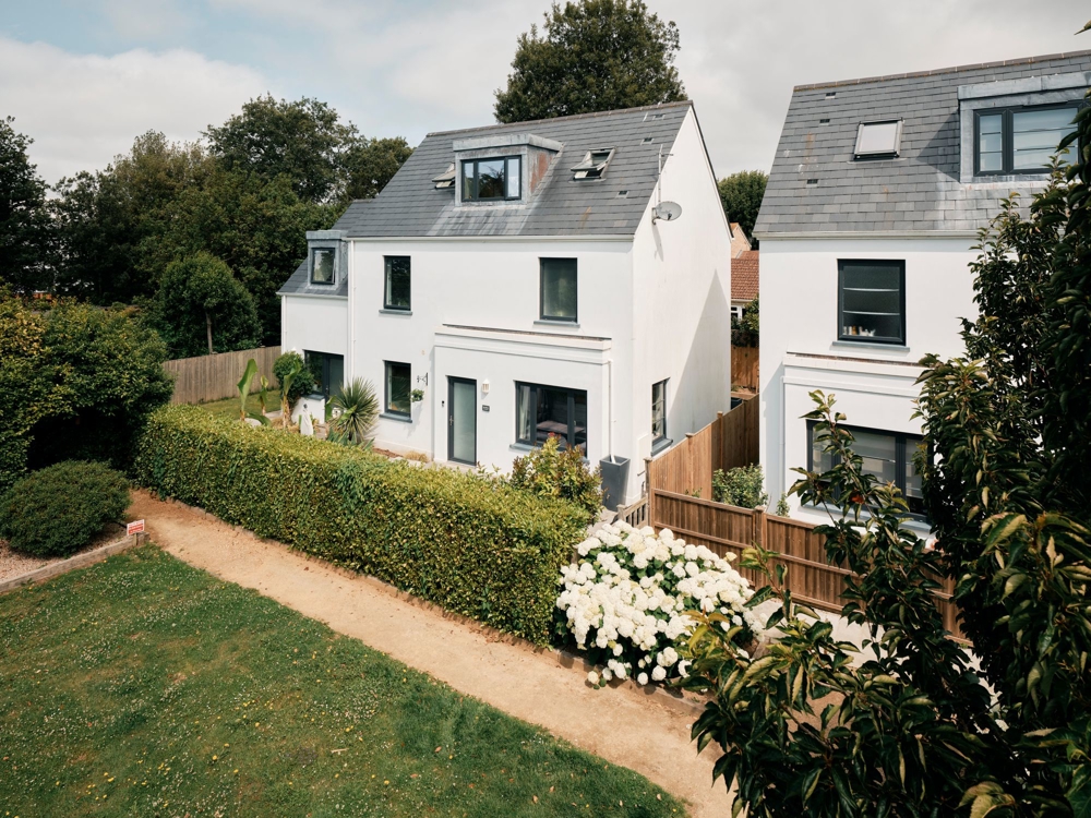 1 Cartref Gardens, St Saviour, St. Saviour