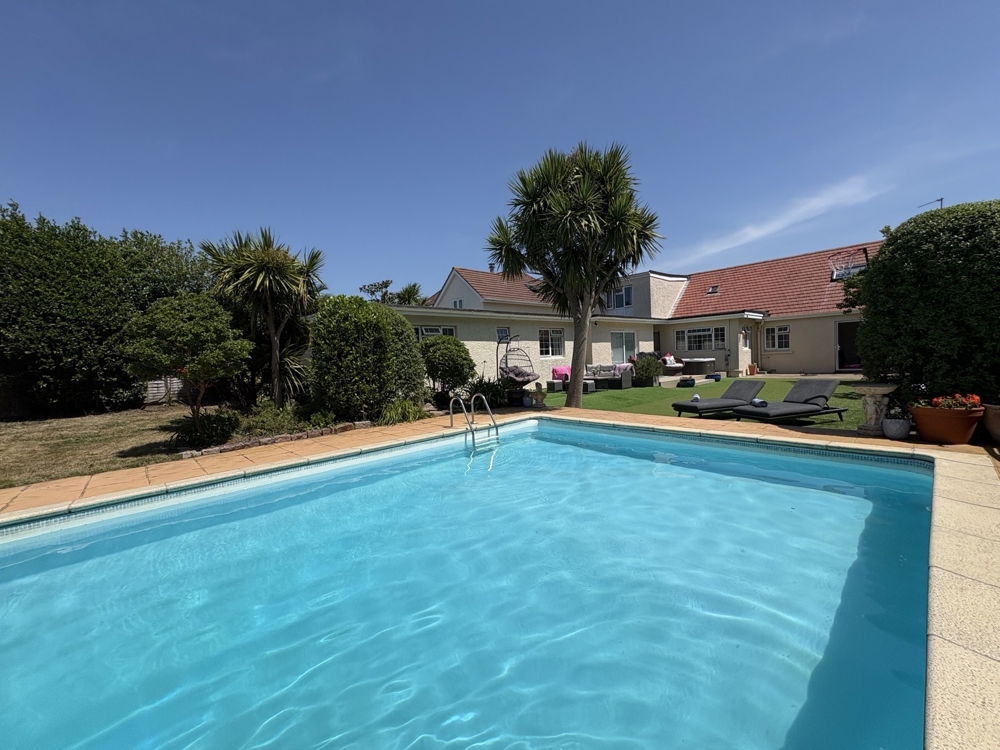 La Petite Route des Mielles, St. Brelade