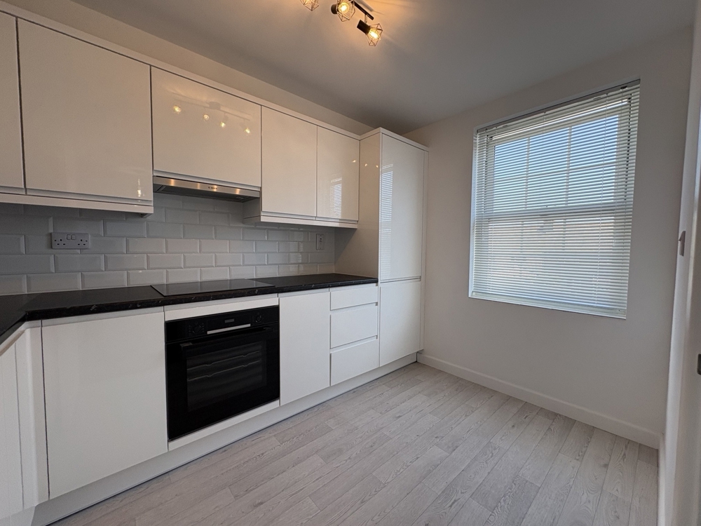 Apt 2, Victoria House, Five Oaks, St. Saviour