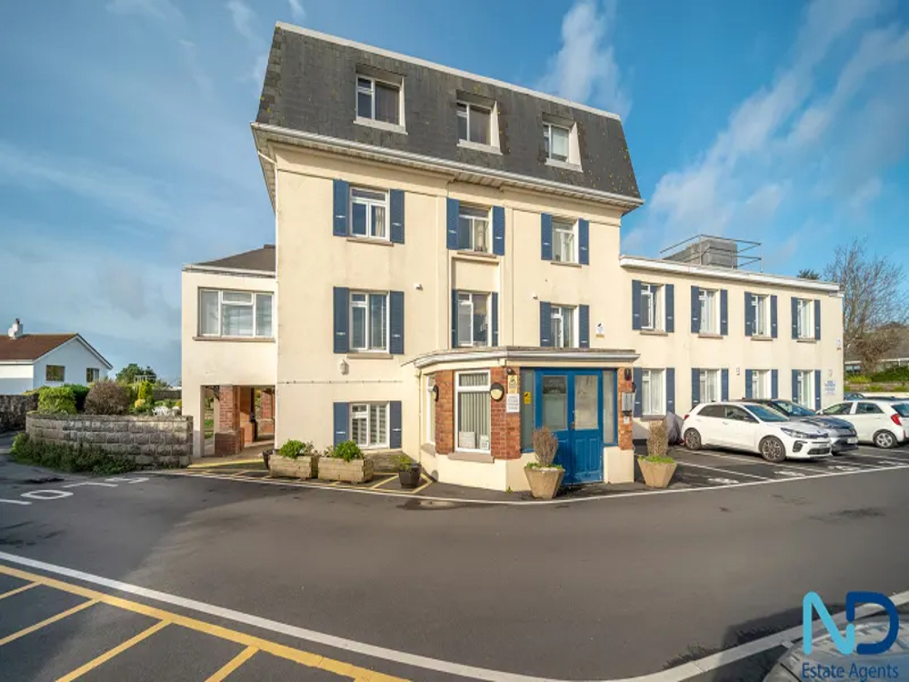 32 Ocean Apartments, Westmount Road, St Helier, JE2 3LP, St. Helier