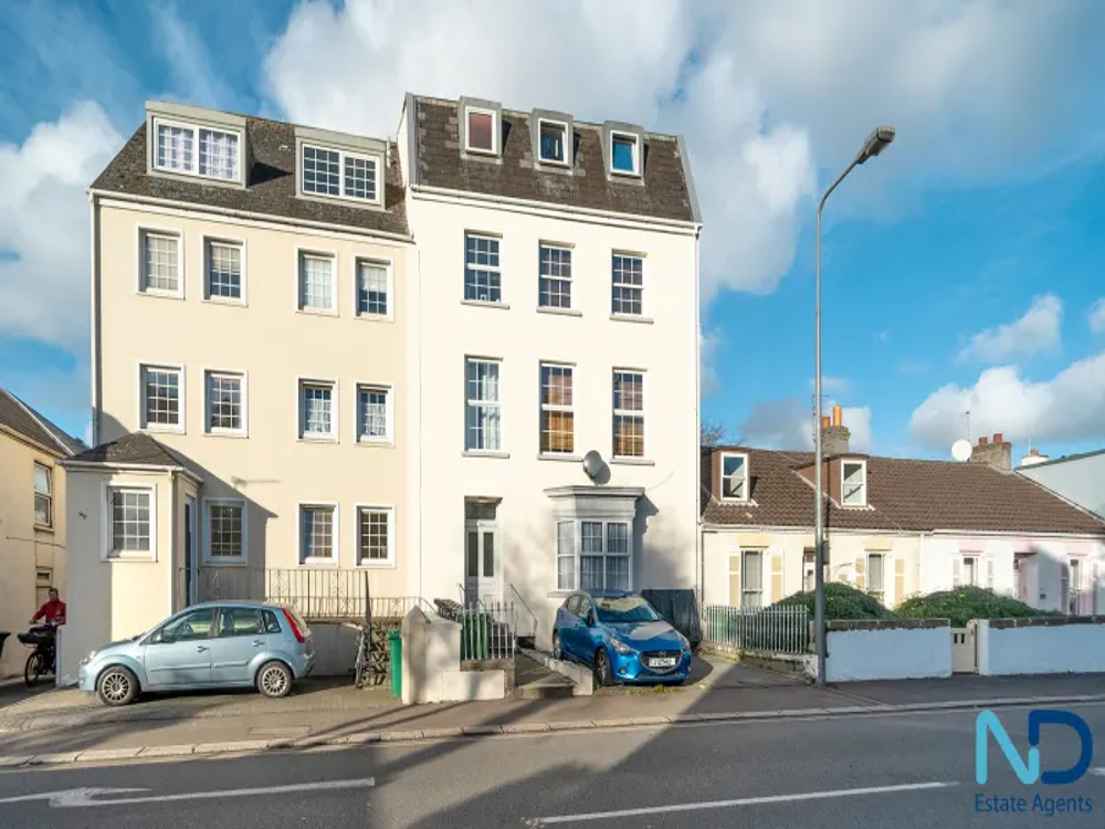 Flat 2 100 St. Saviours Road, St Helier, JE2 4BA, St. Helier
