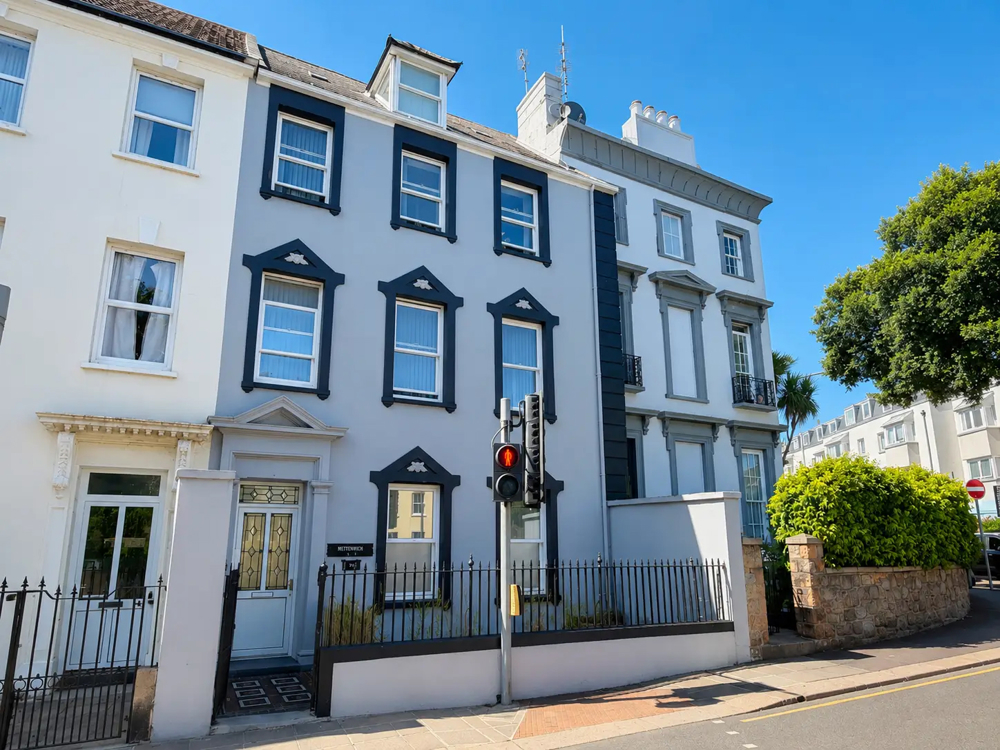 Whitehaven, St. Helier