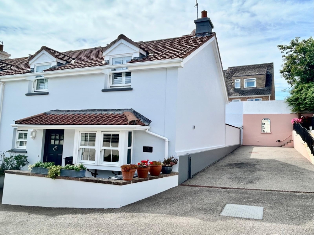 Gorey Village, Grouville, Grouville