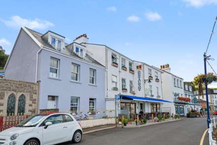 Le Boulevard, St Aubin