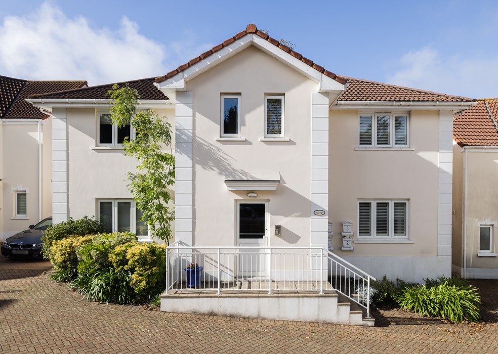 Apartment 4, D'Hautree Gardens