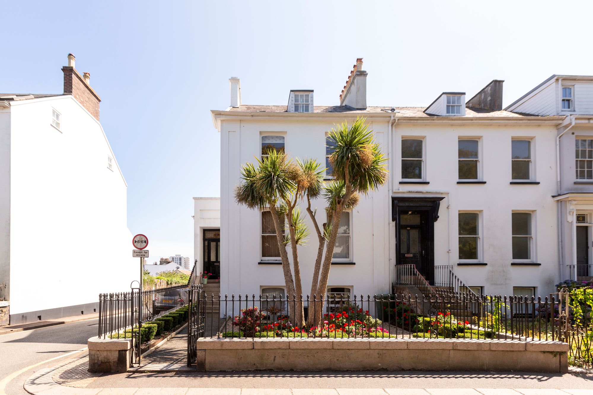 Rouge Bouillon, St. Helier, JE2