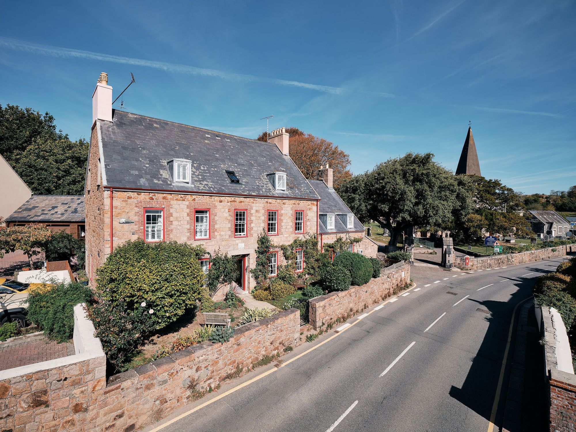 2 The Priory, St Clement