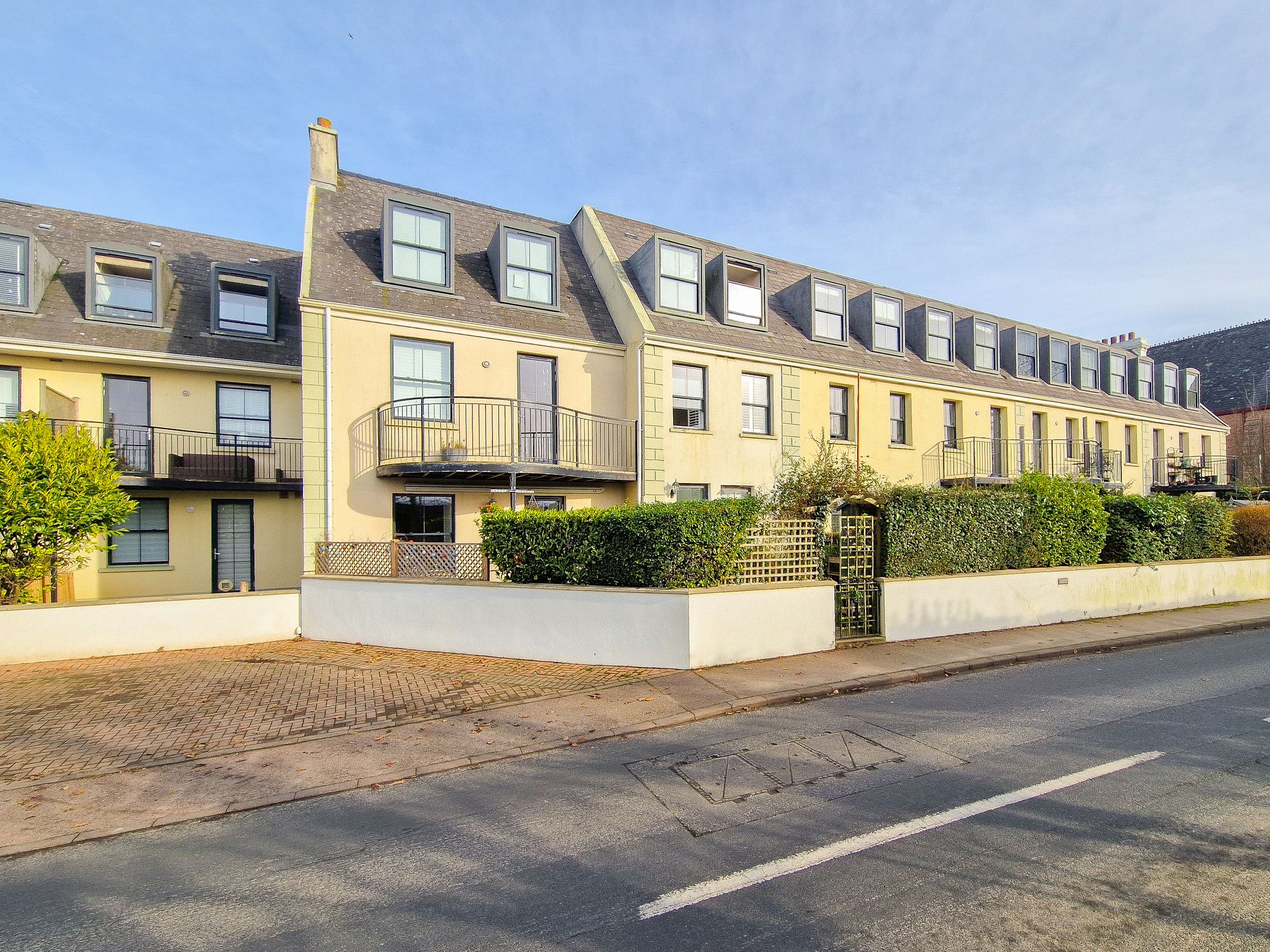 7 Highfield Country Apartments, Trinity