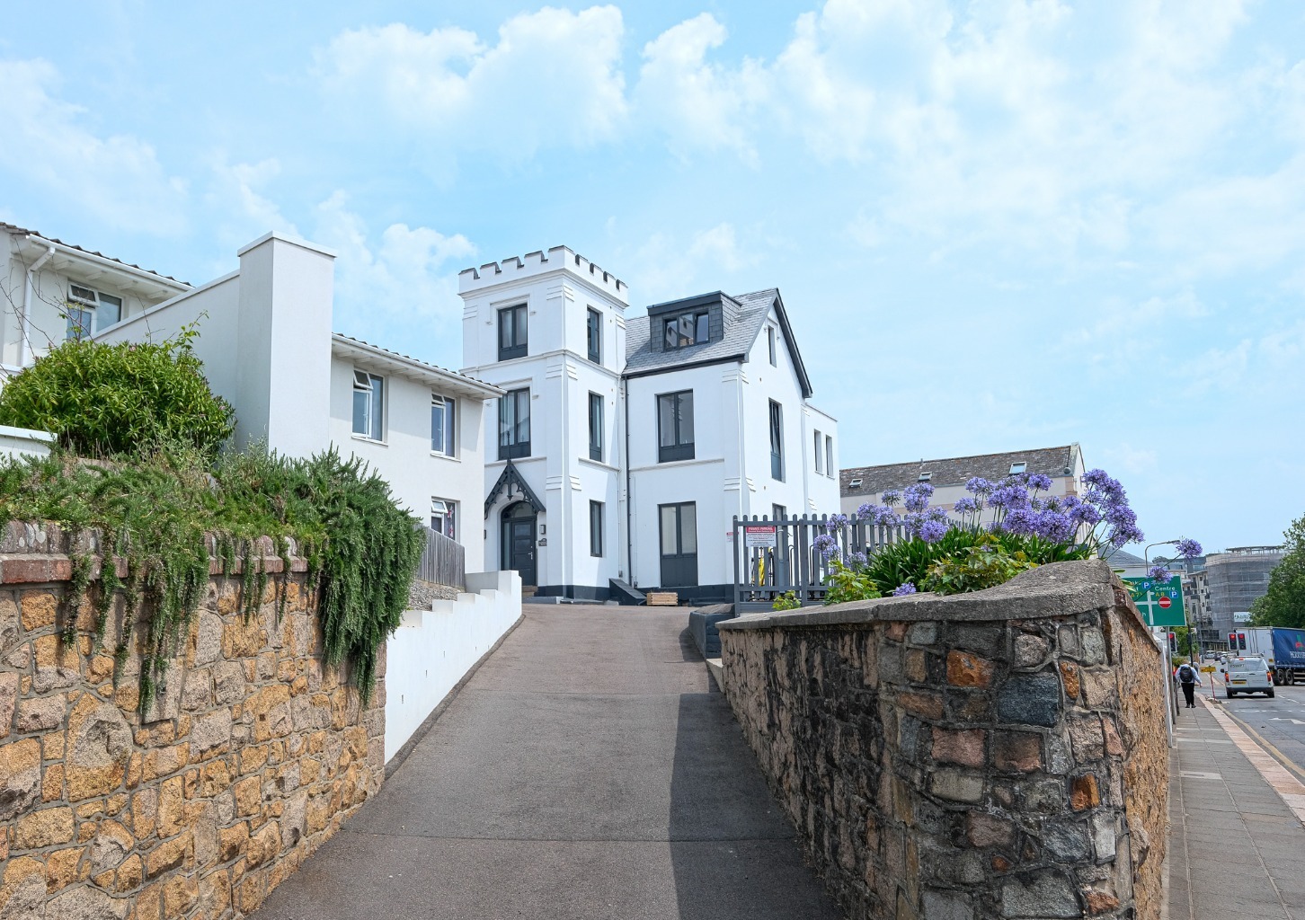 Claremont Manor