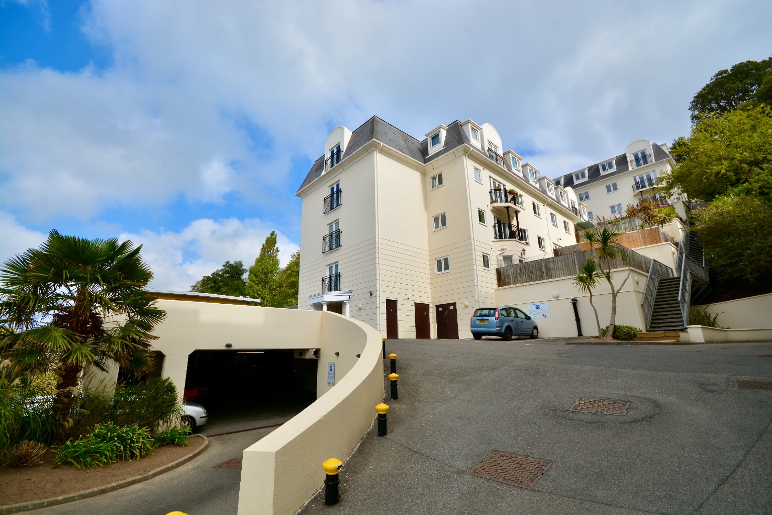 Woodville Apartments