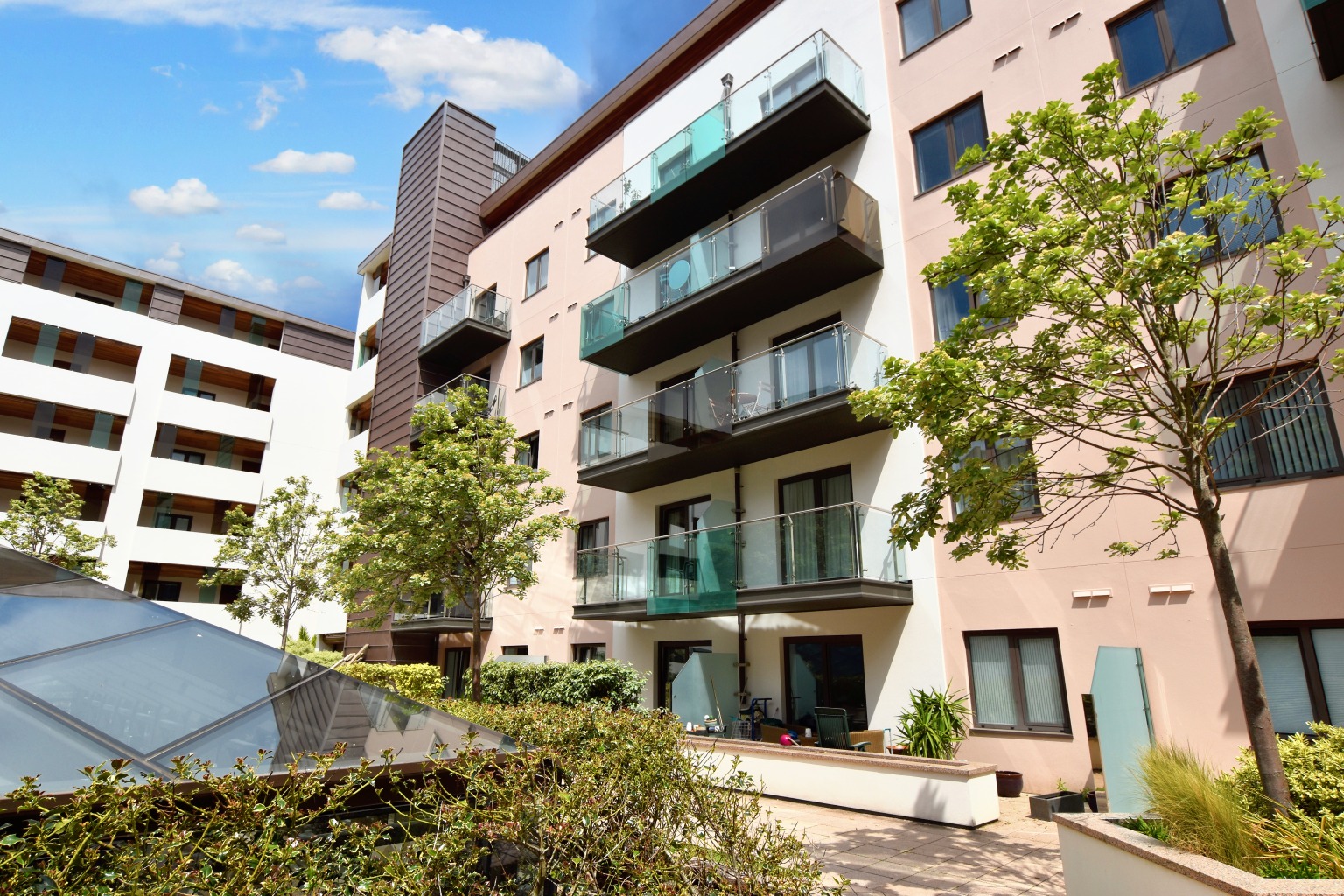 B103, Millais House